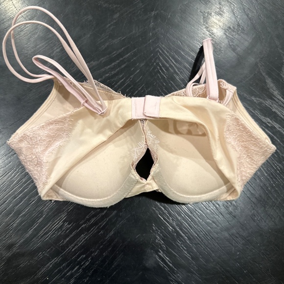 Victoria’s Secret Crystal Bra 34C - Picture 2 of 3